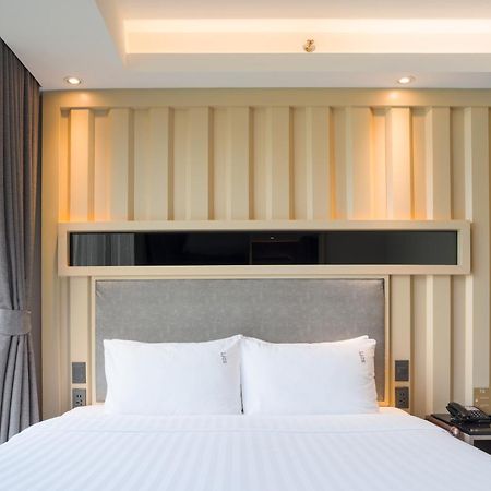 T2 The Portal Sukhumvit Hotel Bangkok Exterior photo