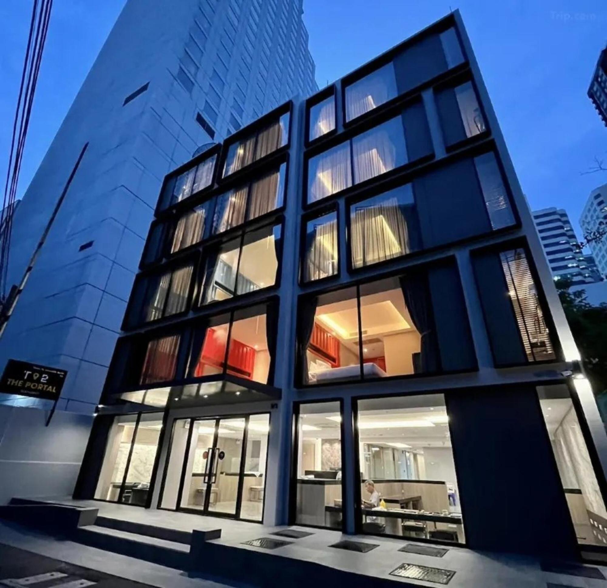 T2 The Portal Sukhumvit Hotel Bangkok Exterior photo